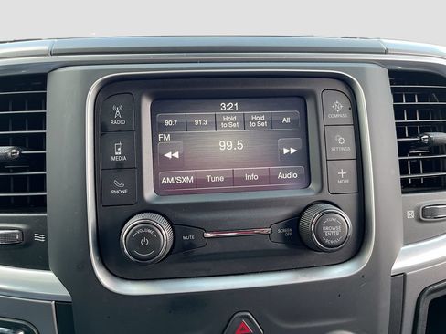 Used 2022 RAM 1500 Warlock AWD/4WD image 15