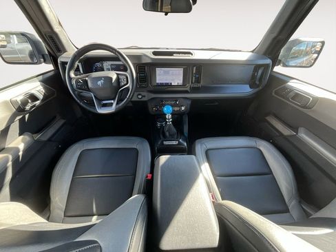 Used 2022 Ford Bronco Black Diamond image 10