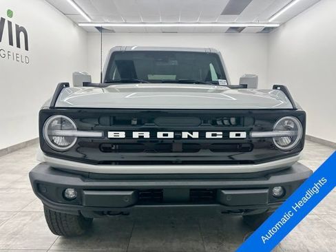 New 2026 Ford Bronco Outer Banks AWD/4WD image 7