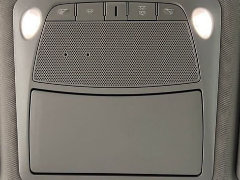 Used 2017 Nissan Rogue S image 40