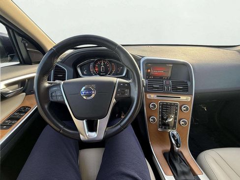 Used 2017 Volvo XC60 T6 Inscription w/ Climate Package image 15