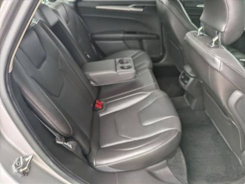 Used 2014 Ford Fusion Titanium FWD image 19