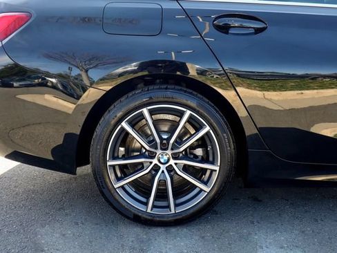 Used 2020 BMW 330i xDrive Sedan w/ Premium Package AWD/4WD image 28
