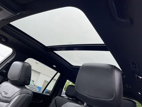 Used 2025 Cadillac XT6 Sport AWD/4WD image 16