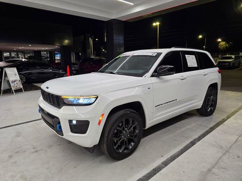 Used 2024 Jeep Grand Cherokee Limited 4xe AWD/4WD image 2