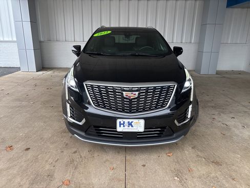 Used 2022 Cadillac XT5 Premium Luxury image 2