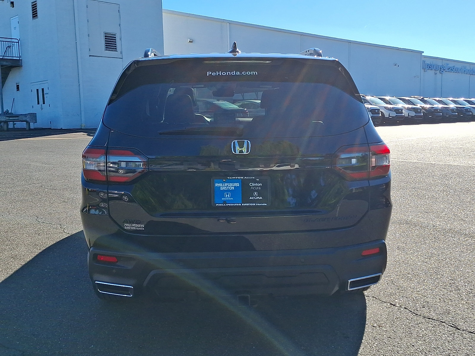 Used 2025 Honda Pilot Black Edition image 5