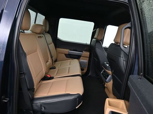 Used 2024 Ford F250 Lariat w/ Chrome Package image 6