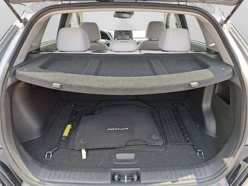 Used 2023 Hyundai Kona SE FWD image 28