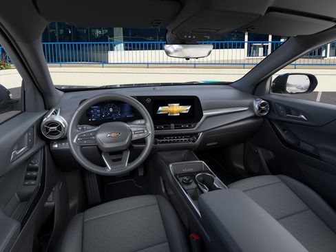 New 2026 Chevrolet Equinox LT w/ Convenience Package II AWD/4WD image 15