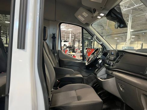 Used 2024 Ford Transit 350 XL image 24