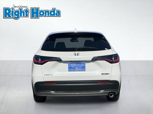 Certified 2024 Honda HR-V Sport image 7