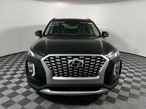 Used 2022 Hyundai Palisade SEL w/ Premium Package image 2