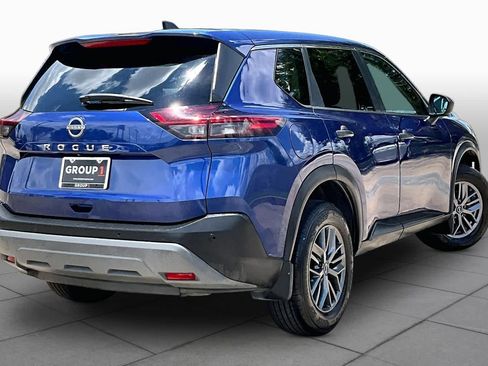 Used 2022 Nissan Rogue S FWD image 12