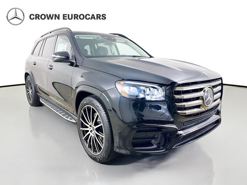 Used 2026 Mercedes-Benz GLS 450 4MATIC image 3