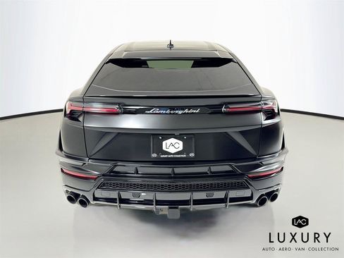 Used 2024 Lamborghini Urus S AWD/4WD image 7