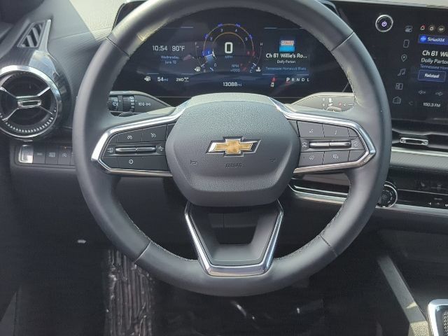 Used 2026 Chevrolet Equinox LT AWD/4WD image 8