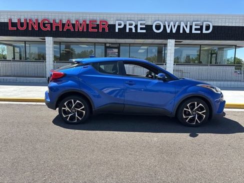 Used 2019 Toyota C-HR XLE FWD image 5
