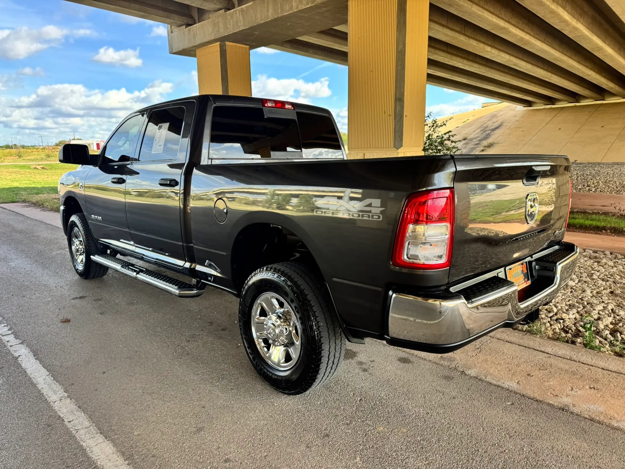 Used 2022 RAM 2500 Tradesman AWD/4WD image 5