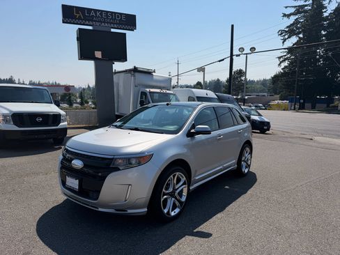 Used 2013 Ford Edge Sport w/ Driver Entry Pkg AWD/4WD image 2
