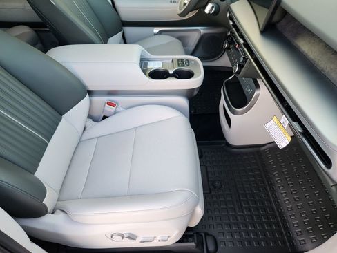 New 2026 Hyundai Ioniq 9 Calligraphy AWD/4WD image 9