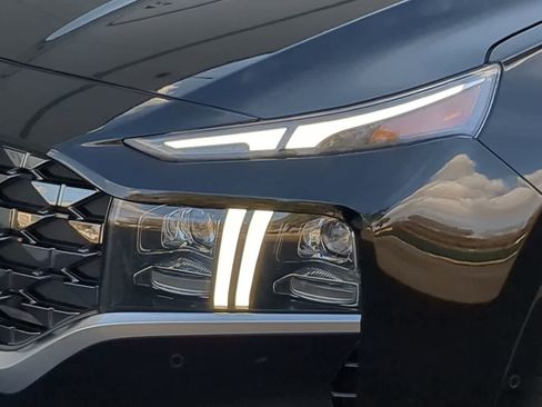 Used 2023 Hyundai Santa Fe Calligraphy image 11