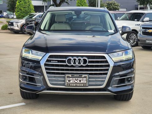 Used 2017 Audi Q7 3.0T Prestige w/ Prestige Package AWD/4WD image 2