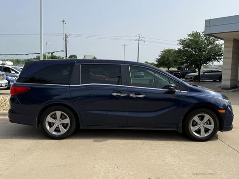 Used 2018 Honda Odyssey EX image 7