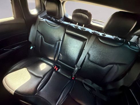 Used 2026 Jeep Compass Limited image 16