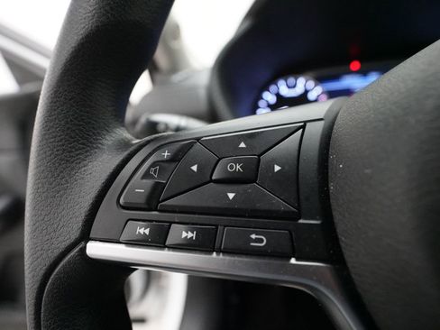 Used 2024 Nissan Sentra SV FWD image 17