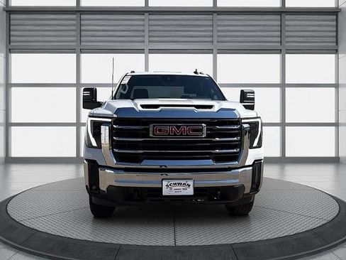 Used 2024 GMC Sierra 3500 SLE w/ SLE Convenience Package AWD/4WD image 9