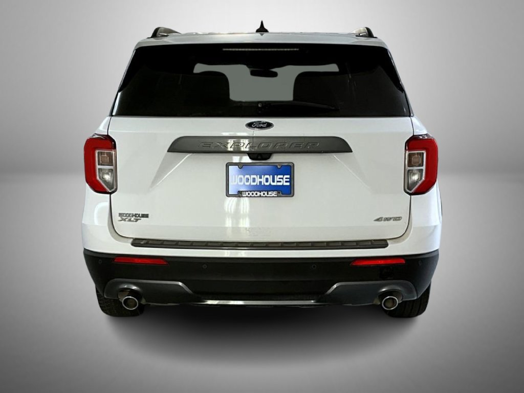 Used 2021 Ford Explorer XLT w/ Equipment Group 202A AWD/4WD image 6