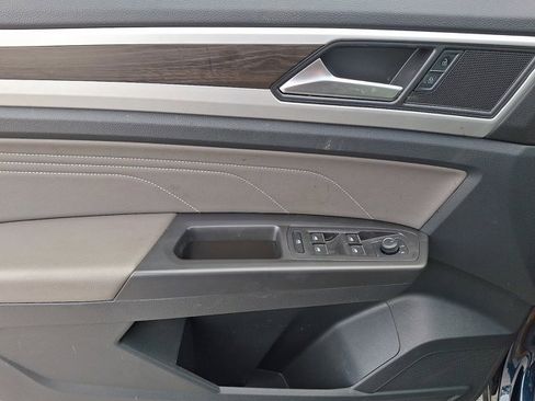 Certified 2022 Volkswagen Atlas SE image 17