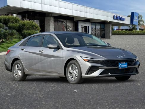 New 2026 Hyundai Elantra SE image 10