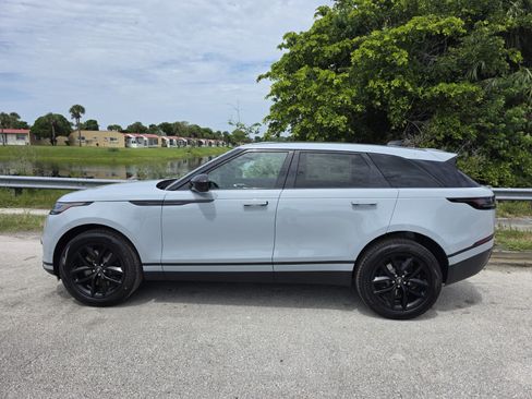 Used 2026 Land Rover Range Rover Velar S AWD/4WD image 7