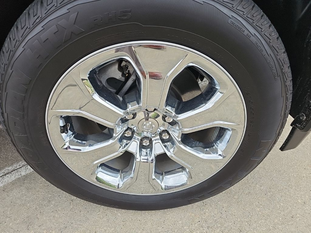 Used 2026 RAM 1500 Big Horn AWD/4WD image 2