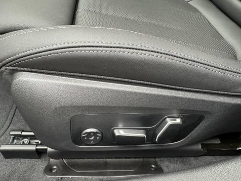 Used 2026 BMW 430i xDrive w/ M Sport Package AWD/4WD image 11