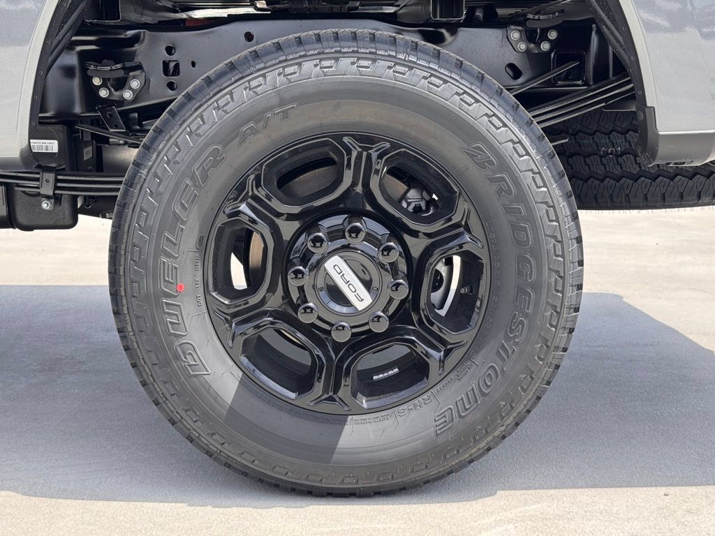 New 2025 Ford F350 XL w/ STX Appearance Package AWD/4WD image 14