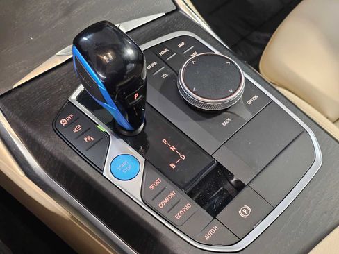 Used 2023 BMW i4 eDrive35 RWD image 22