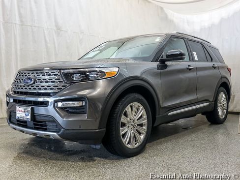Used 2020 Ford Explorer Limited w/ Class III Trailer Tow Package AWD/4WD image 2