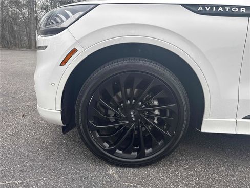 Used 2022 Lincoln Aviator Reserve w/ Equipment Group 201A image 32