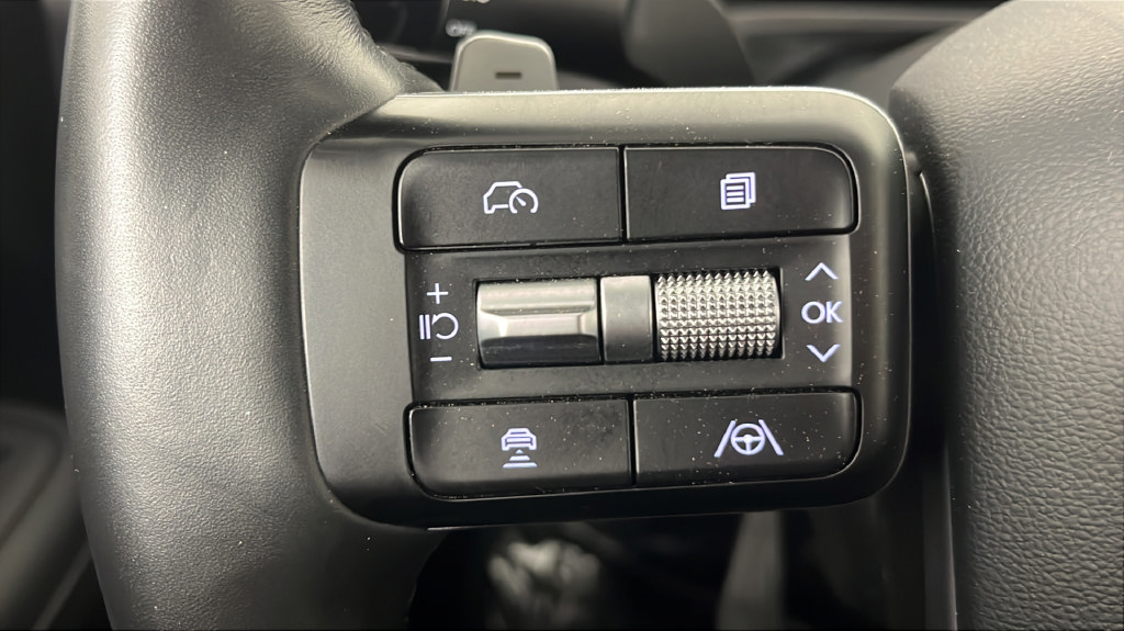 Used 2025 Hyundai Santa Fe SEL AWD/4WD image 26