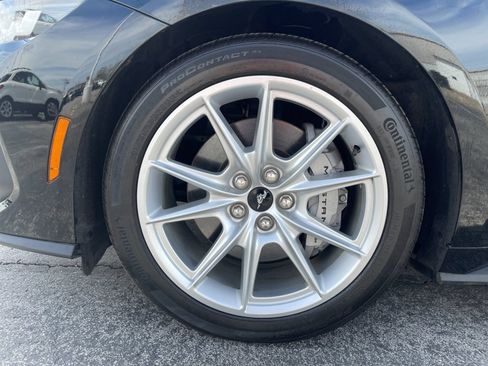 Used 2025 Ford Mustang GT Premium RWD image 30