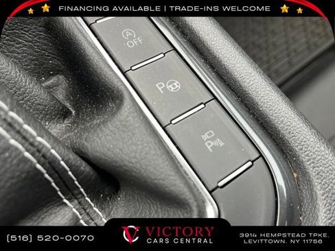 Used 2022 Volkswagen Tiguan SEL R-Line image 35