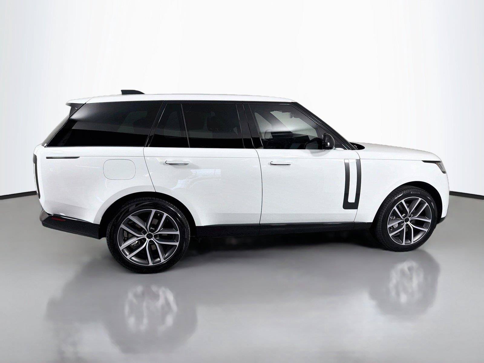New 2026 Land Rover Range Rover SE AWD/4WD image 4
