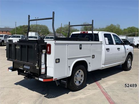 Used 2021 RAM 2500 Tradesman w/ Chrome Appearance Group image 2