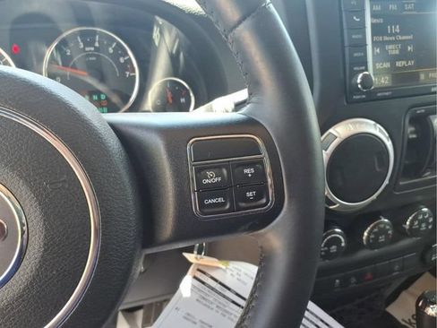 Used 2013 Jeep Wrangler Unlimited Sahara w/ Connectivity Group AWD/4WD image 16