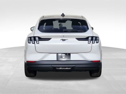 Used 2025 Ford Mustang Mach-E Premium image 9