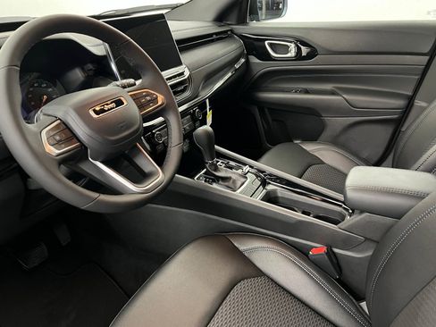 New 2026 Jeep Compass Latitude AWD/4WD image 15