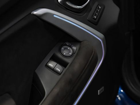 Used 2018 Chevrolet Camaro ZL1 image 28